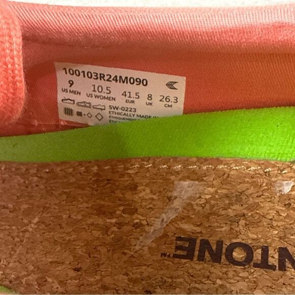 Cariuma Shoes Mens 9 Peach Canvas OCA Pantone Low Top Casual Summer Sneakers - Picture 10 of 10